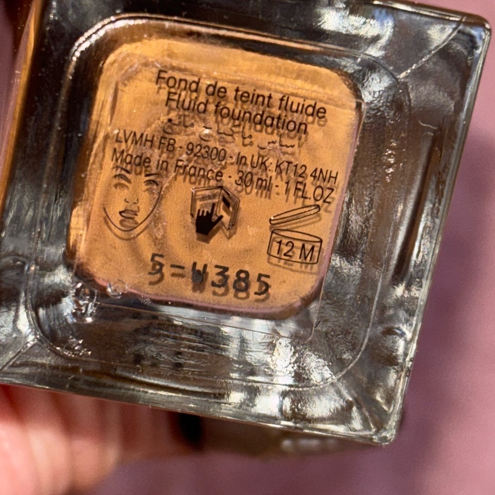 Givenchy Prism Libre Foundation - Picture 3 of 3